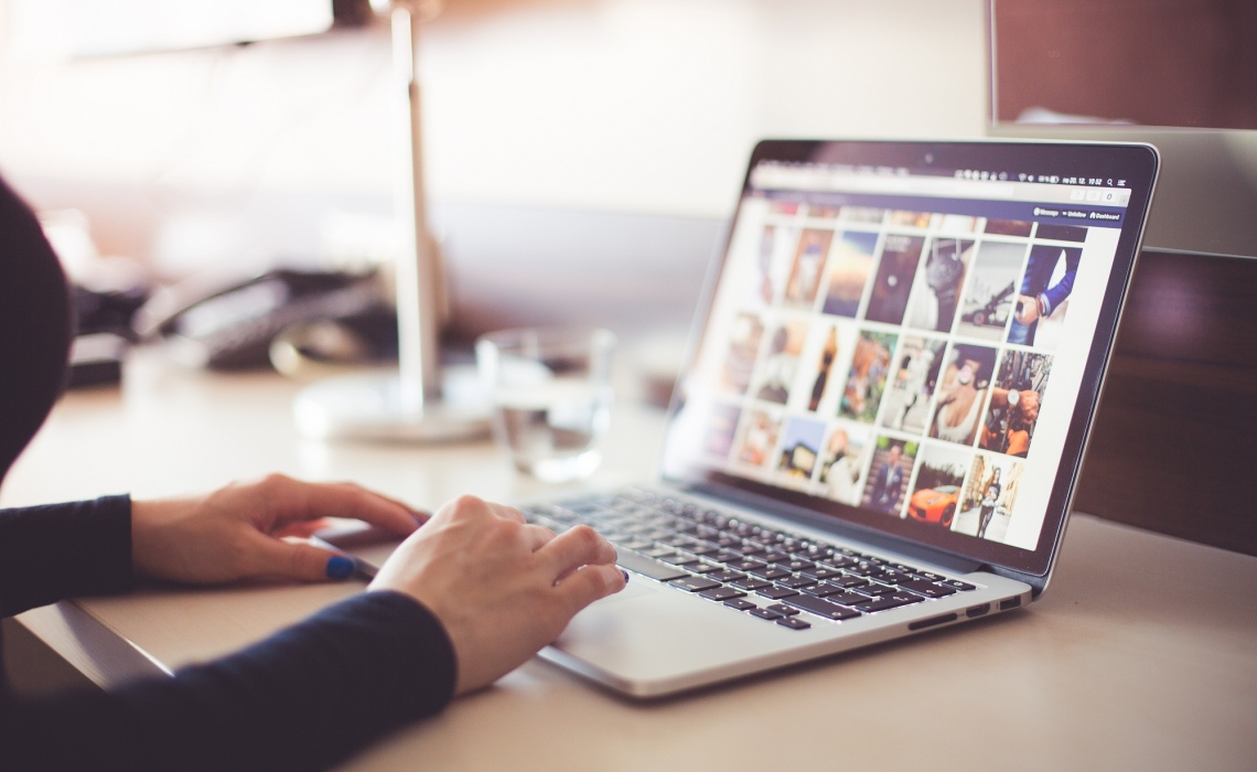 8 Popular WordPress Instagram Themes To Promote Your Business Website